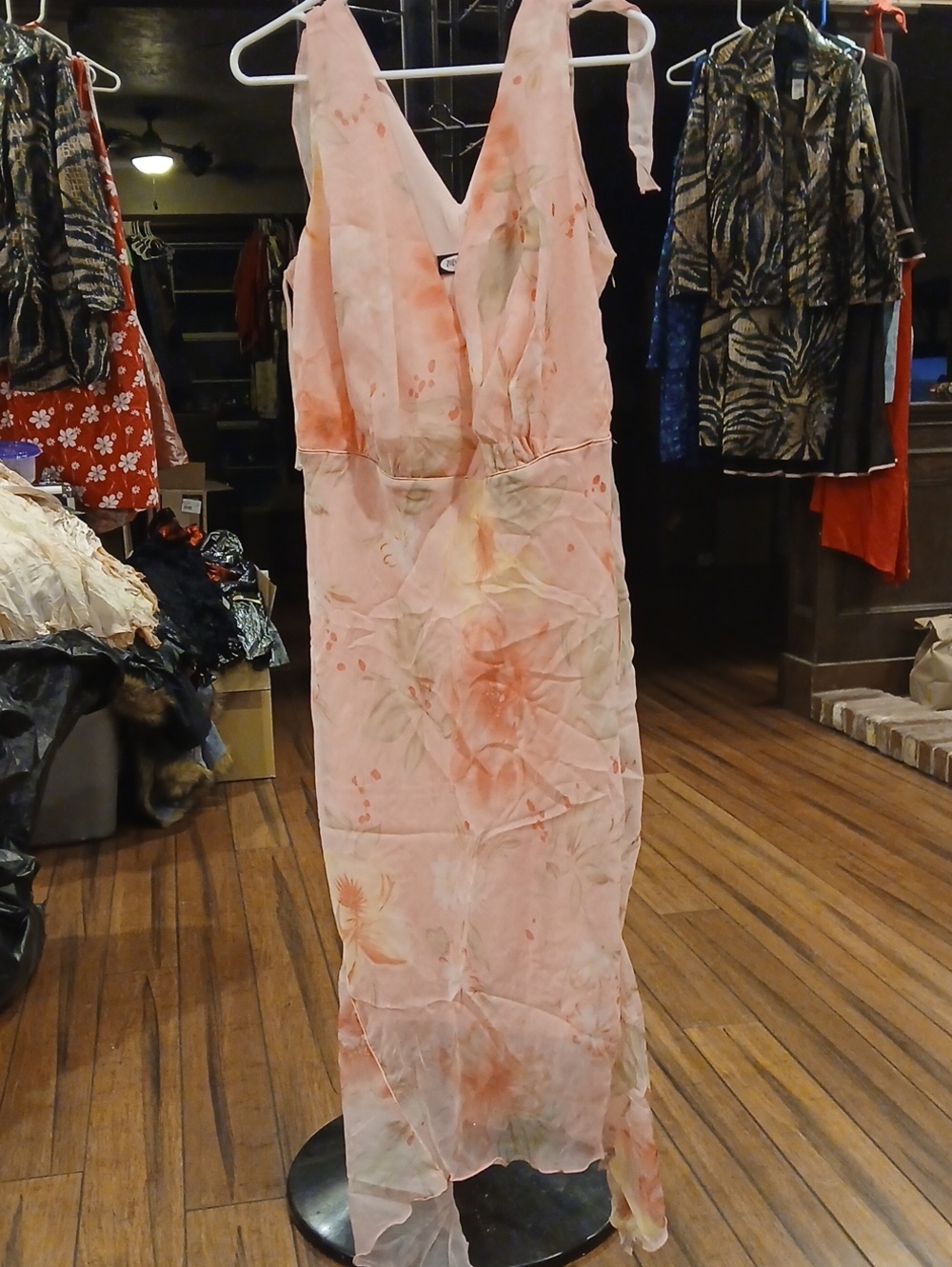 Sleeveless Pink Florel V-Neck Maxi Dress